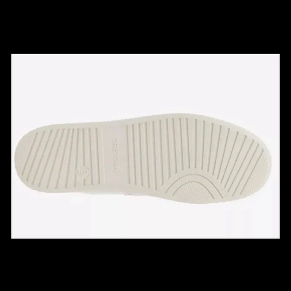 Tretorn Off-White Canvas Sneakers Women’s Size 11 - Picture 13 of 14